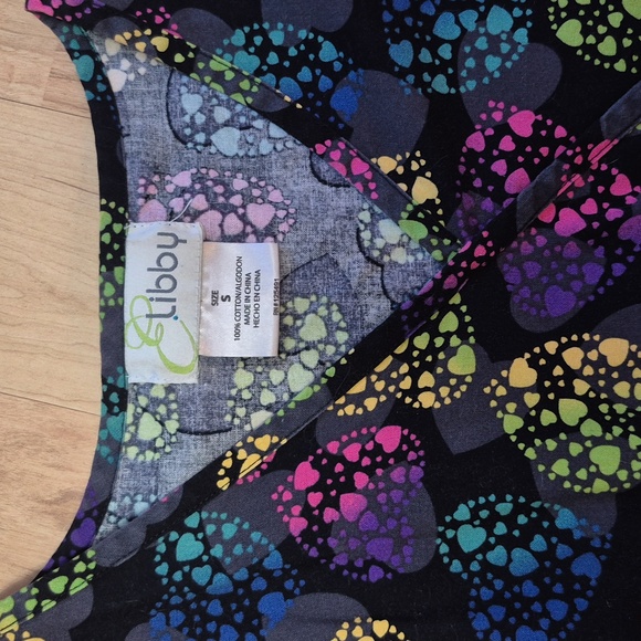 Small Scrub Top - Picture 2 of 2